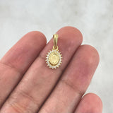 Dije Virgen Milagrosa 0.85gr / 1.8cm / Circones Blancos Oro Amarillo