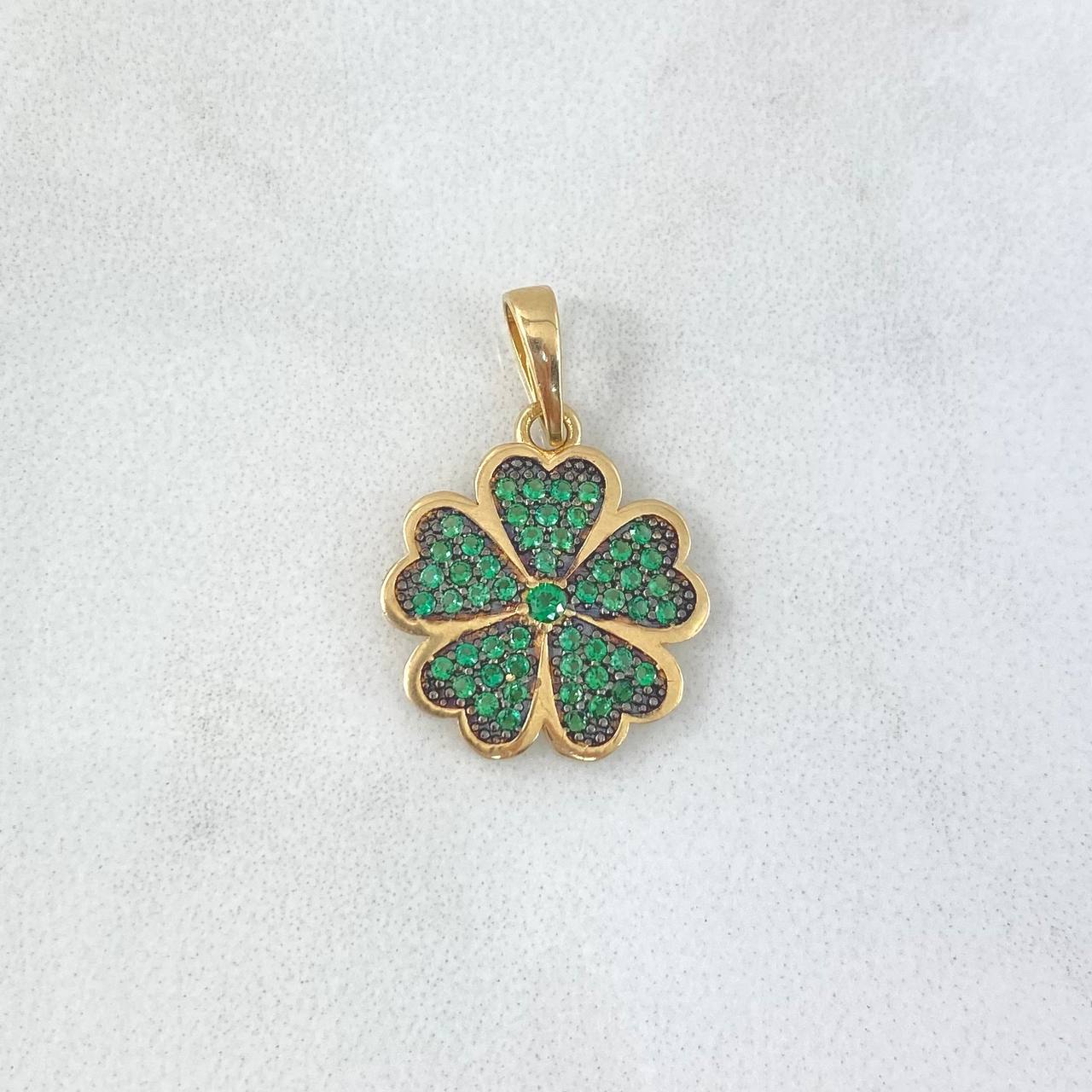 Dije Trébol 1.45gr / 2cm / Circones Verdes Oro Amarillo