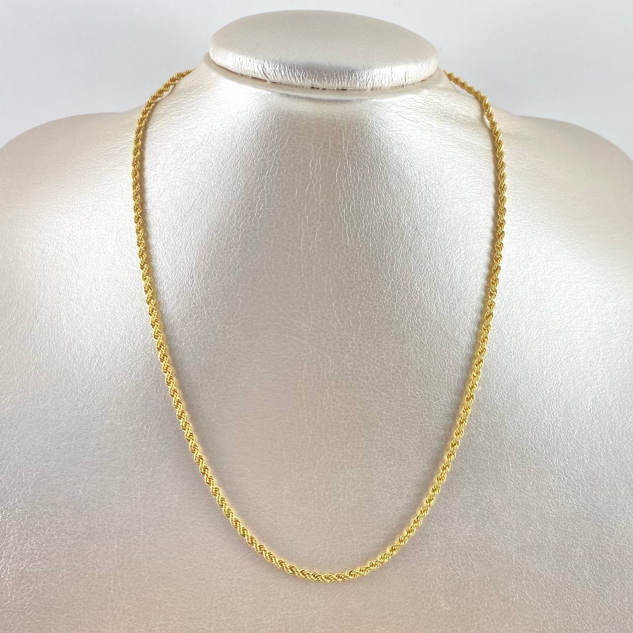Cadena Lazo 4gr / 45cm / 2.4mm Oro Amarillo +3