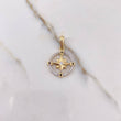 Dije Brujula 2gr / 2.6cm / Circones Blancos Oro Amarillo $