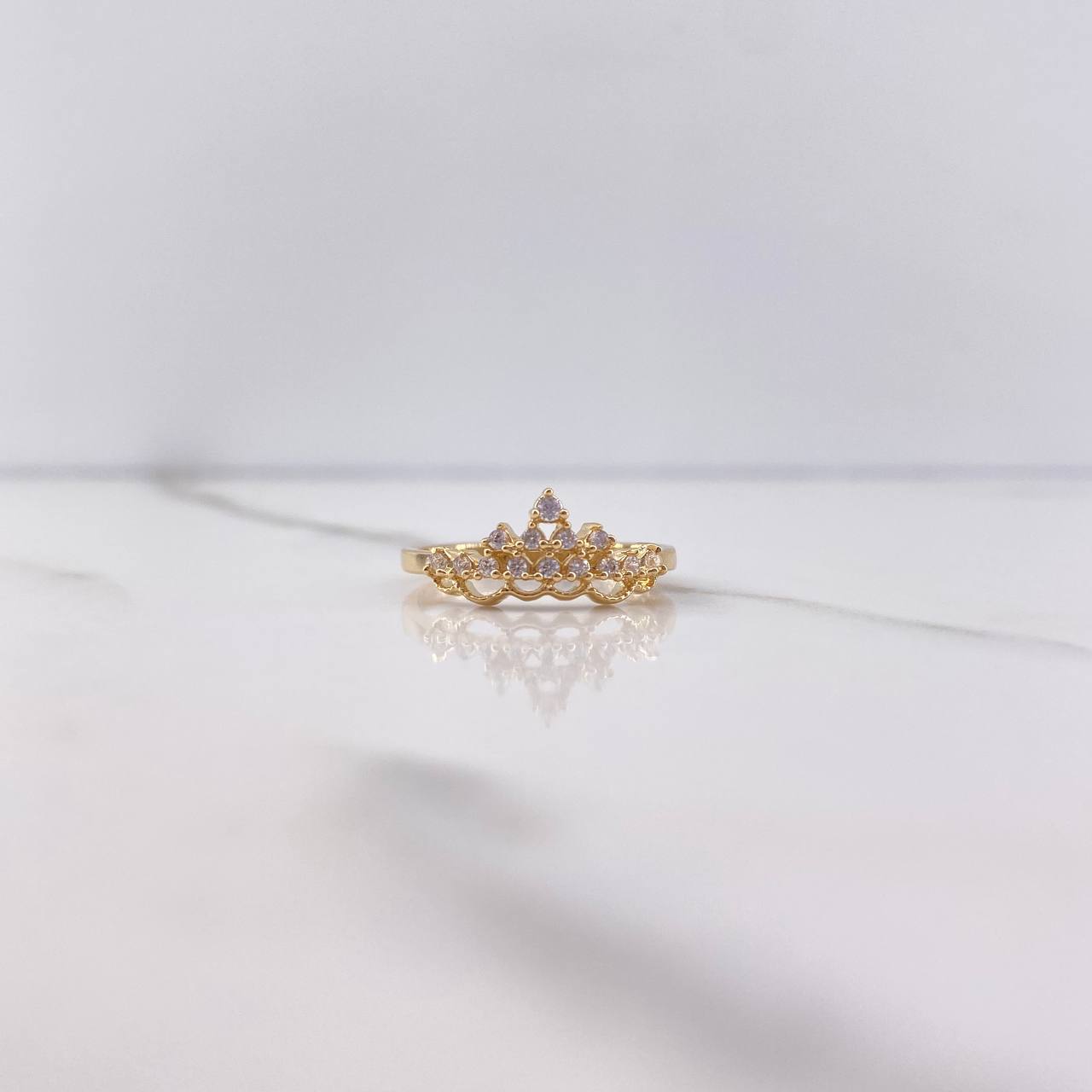 Anillo Corona 2.05gr / T6 / Circones Blancos Oro Amarillo &
