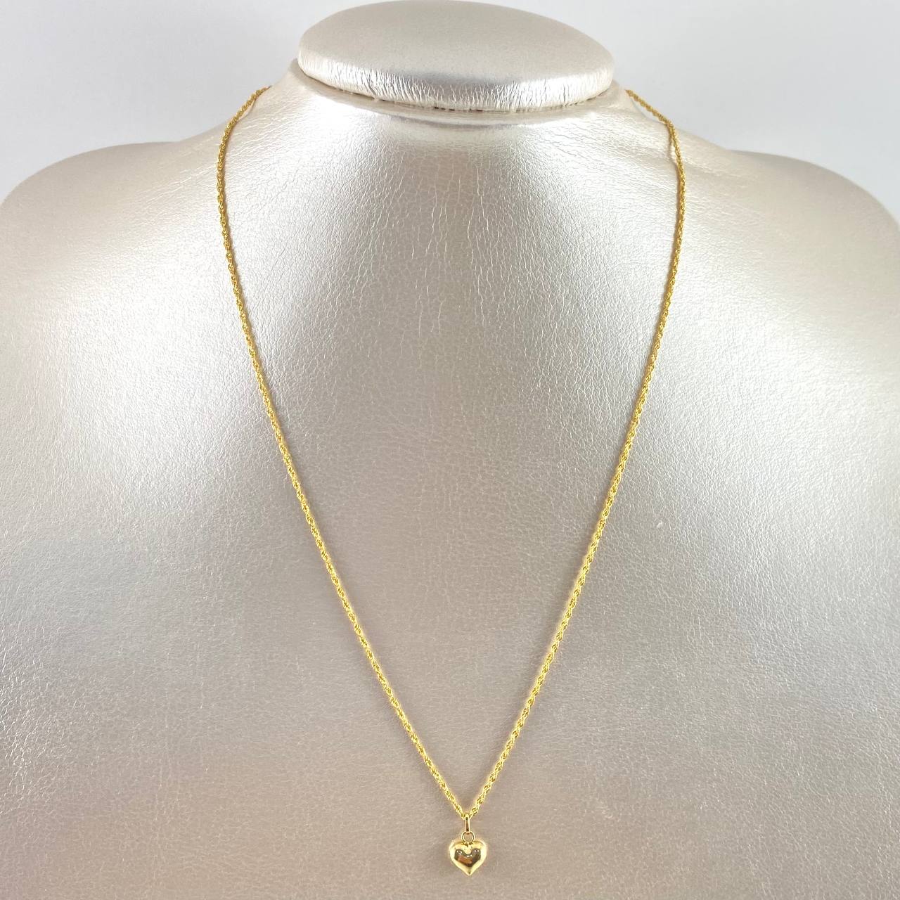 Set Cadena Lazo 0.9gr / 45cm + Dije Corazón 0.4gr / 1.5cm Oro Amarillo 18K (Oferta)