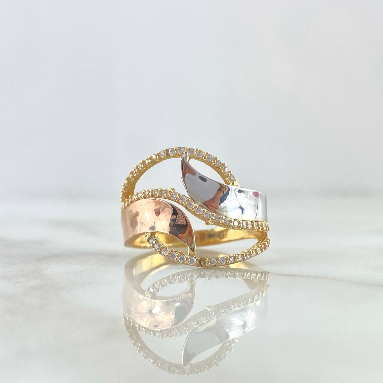 Anillo Rustico Garras Curvas 3.95gr / T6 3/4 / Circones Blancos Tres Oros ©