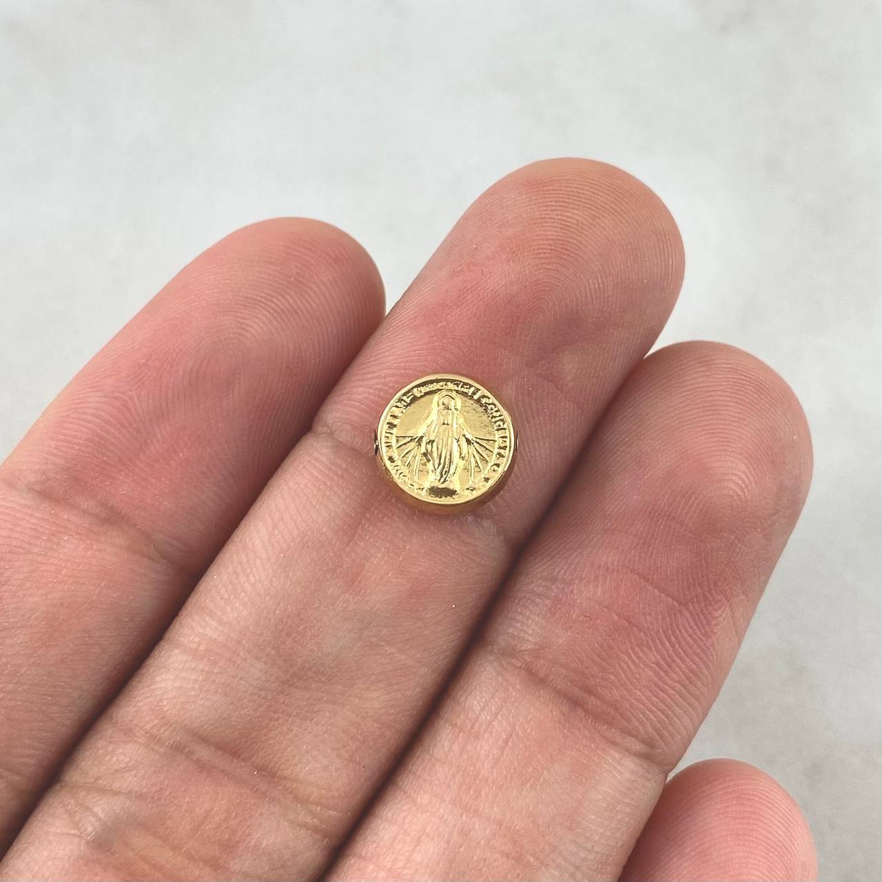 Herraje Virgen Milagrosa 0.45gr / 0.8cm / Tambor Oro Amarillo