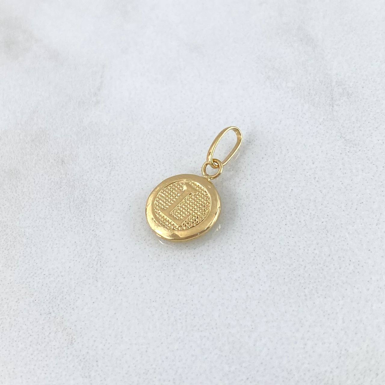 Dije Letra L 0.45gr / 1.6cm / Circulo Texturizado Oro Amarillo 18K ©