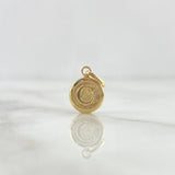 Dije Letra C 0.45gr / 1.6cm / Circulo Texturizado Oro Amarillo 18K