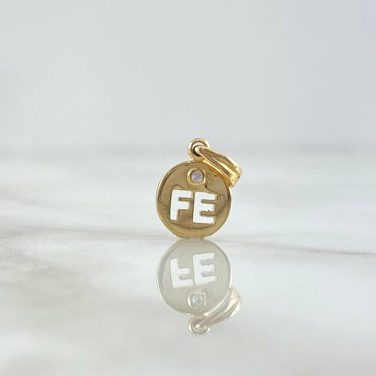 Dije FE 0.55gr / 1.4cm / Circon Blanco Oro Amarillo