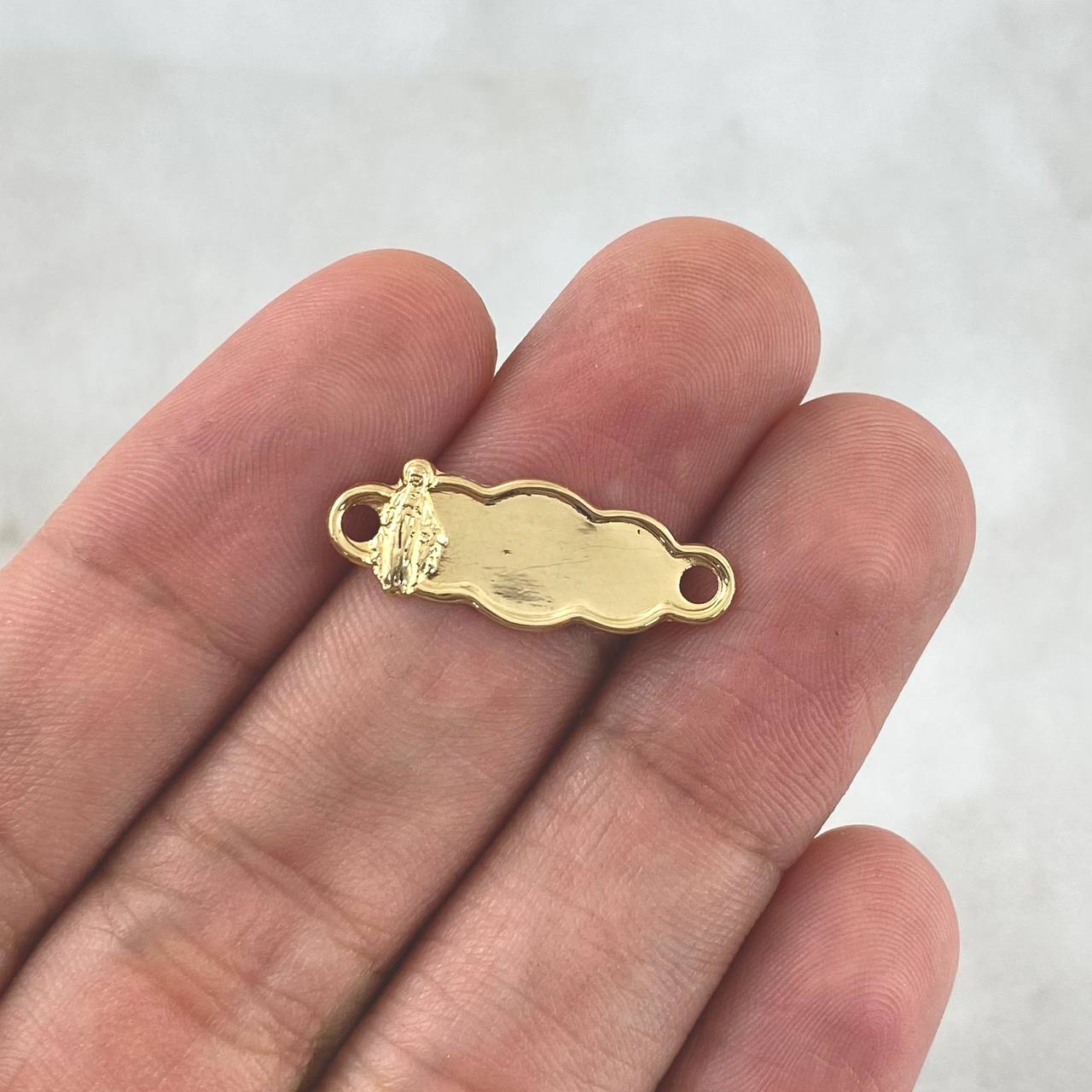 Herraje Placa Nube 0.55gr / 2.2cm / Virgen Milagrosa Silueta Oro Amarillo 18K