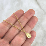 Cadena Lazo 1gr / 50cm / 1.2mm + Dije Virgen Milagrosa 0.5gr / 1.7cm Troquelado Oro Amarillo 18K (Oferta)
