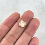 Dije Trébol VCyA 0.6gr / 1.6cm / 10mm Dorado Perla Electrostático Punteado Oro Amarillo 18K ©