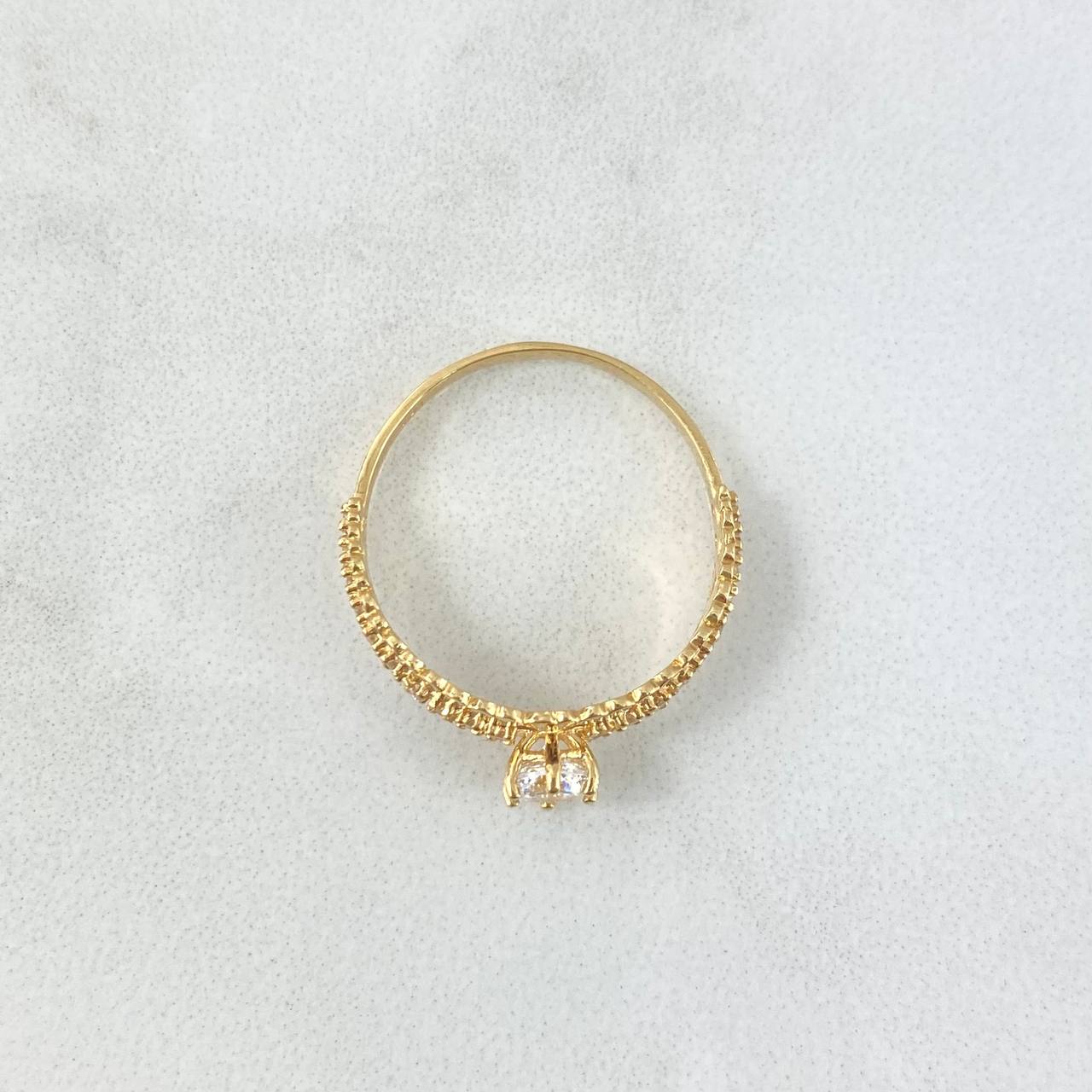 Anillo Solitario Churumbela Corazones 1.7gr / T6 3/4 / Circones Blancos Oro Amarillo 18K *