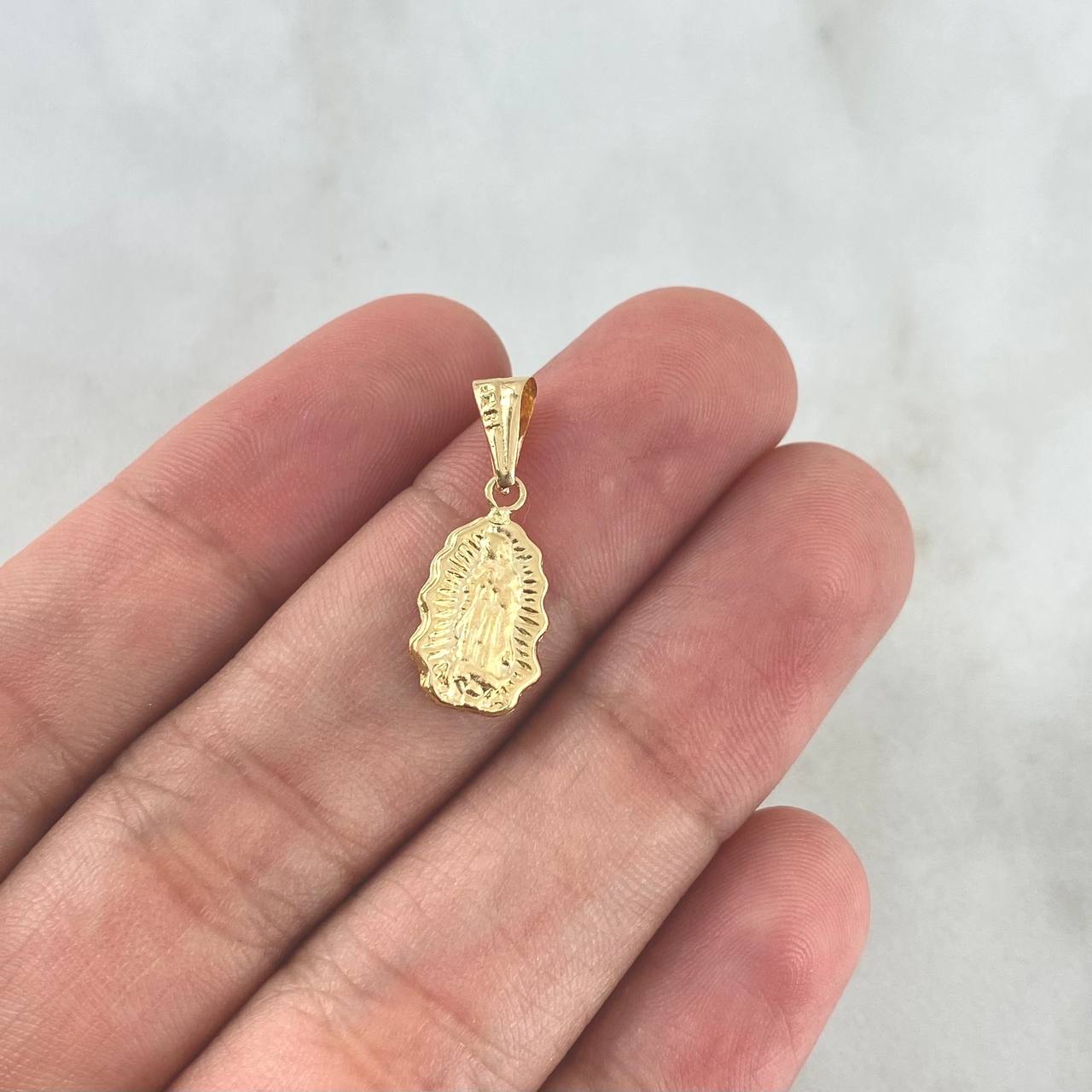 Dije Virgen Guadalupe Silueta 0.65gr / 2cm / Mate - Liso Oro Amarillo 18K