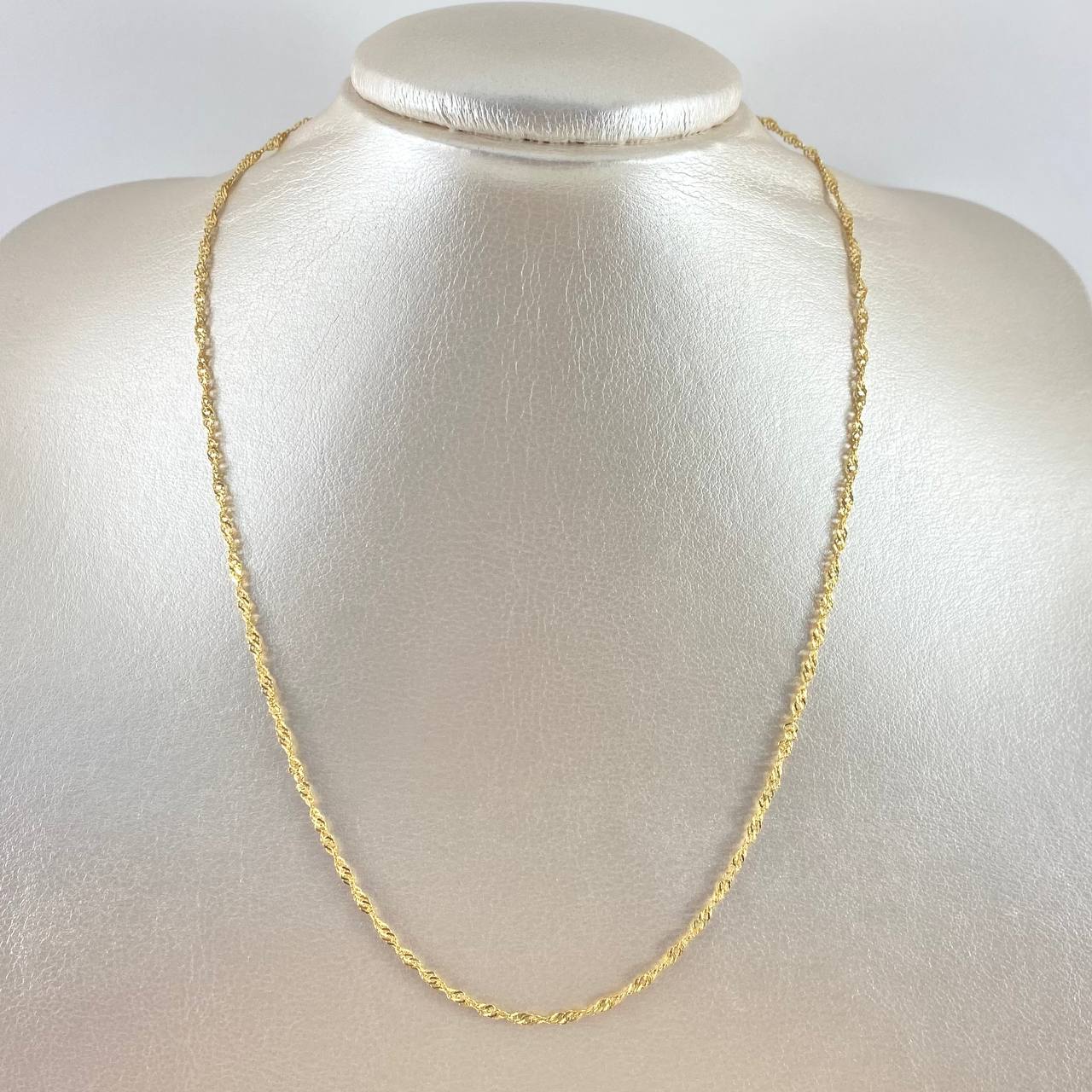 Cadena Singapur 2.3gr / 40cm / 1.9mm Oro Amarillo +3 18K ©