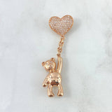 Dije Oso Globo Corazón 7.3gr / 5.2cm / Circones Blancos Oro Rosa 18K ©