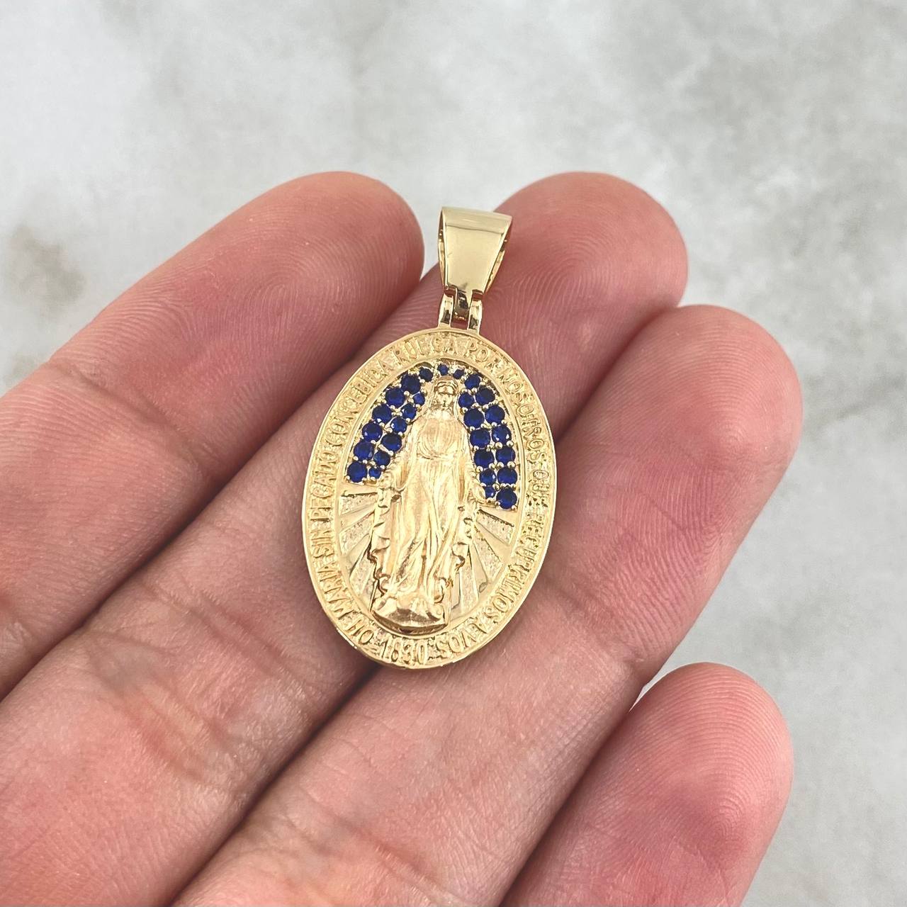 Dije Medalla Virgen Milagrosa 4.25gr / 2.8cm / Circones Azules Oro Amarillo 18K