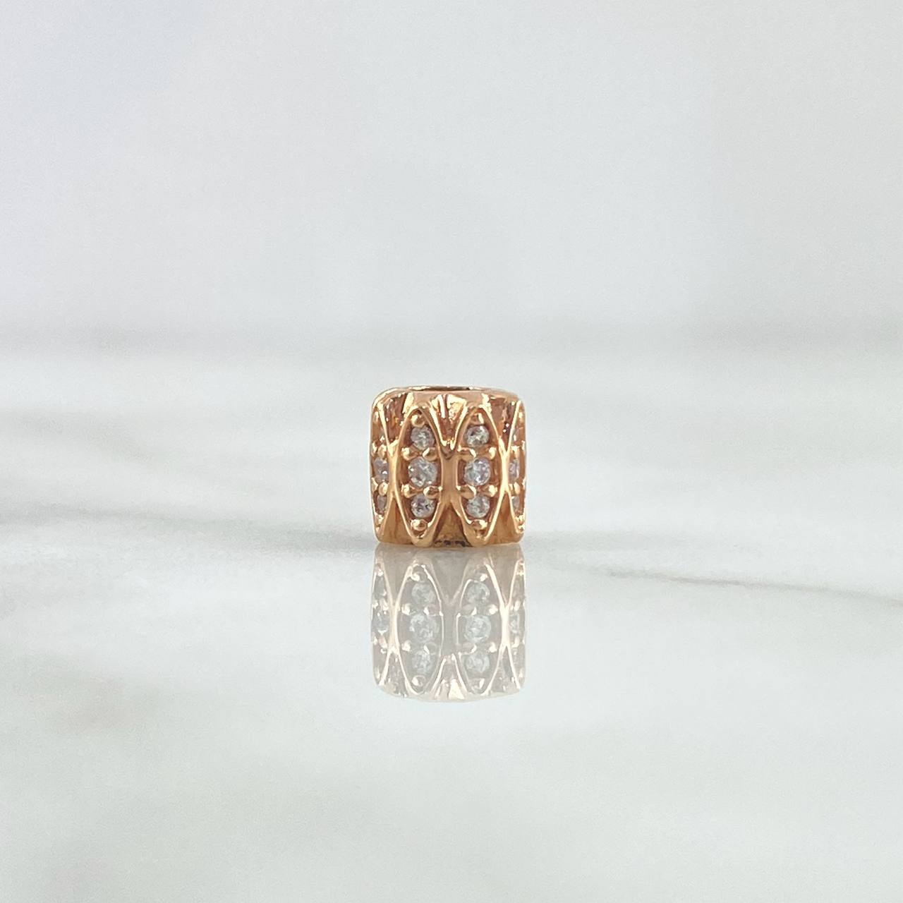 Herraje Barril Ojos Infinitos 1.15gr / 0.6cm / Circones Blancos Oro Rosa 18K *