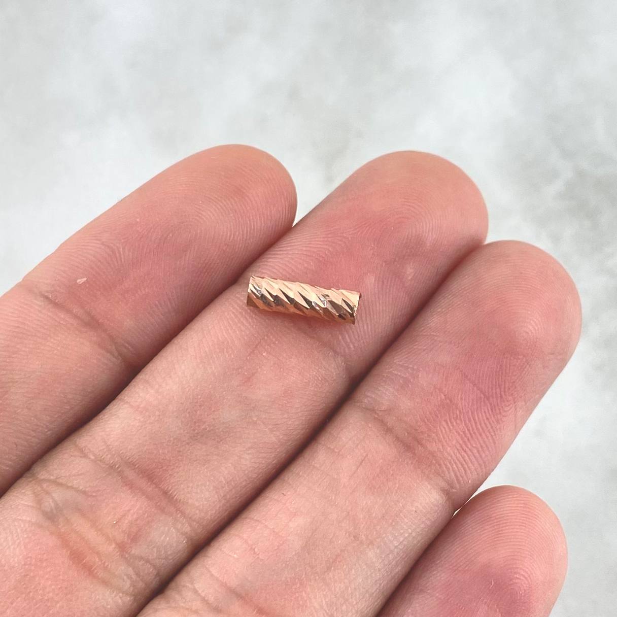 Herraje Cilindro 0.25gr / 1cm / Diamantado Oro Rosa 18K *