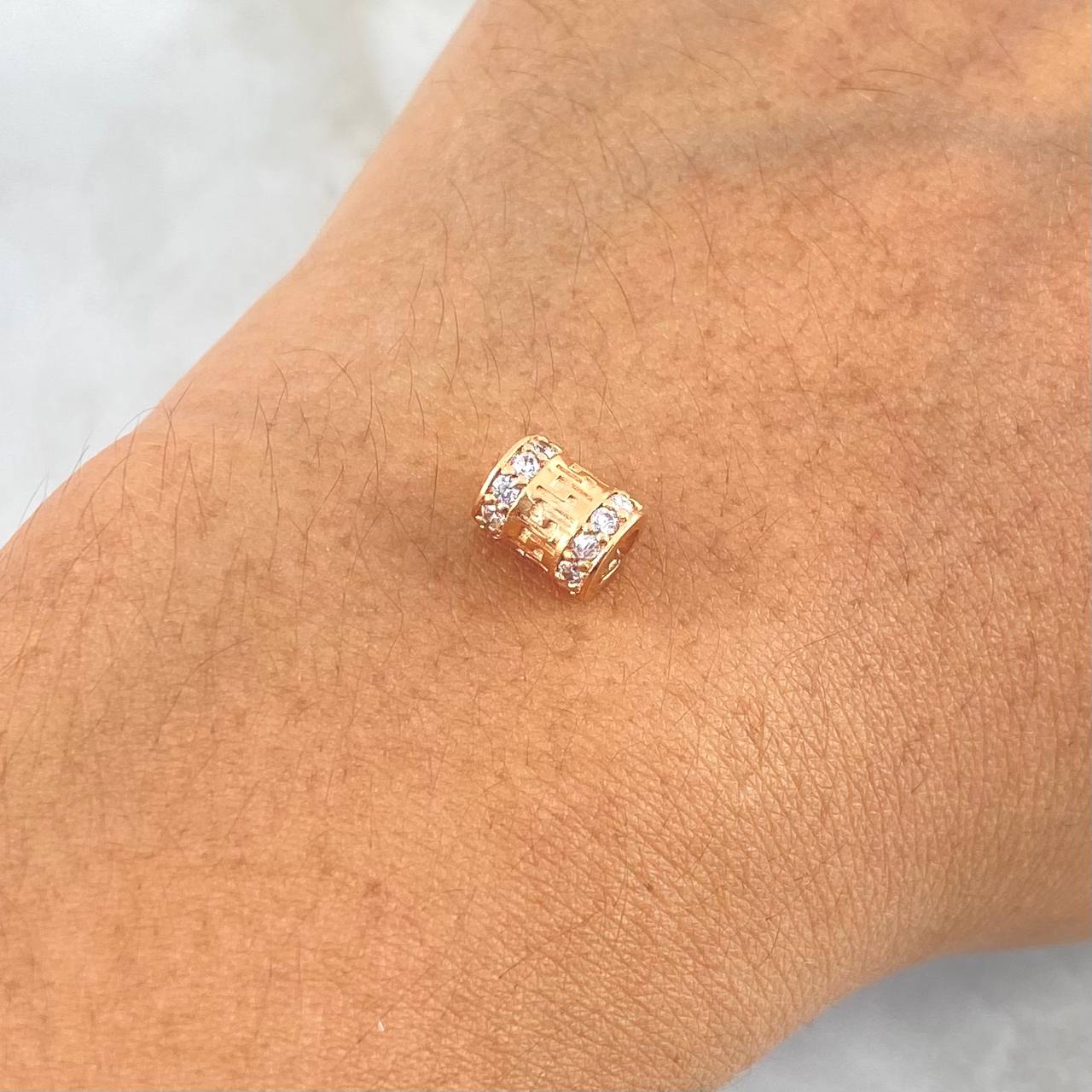 Herraje Barril Tribal 1.45gr / 0.8cm / Circones Blancos Oro Rosa 18K