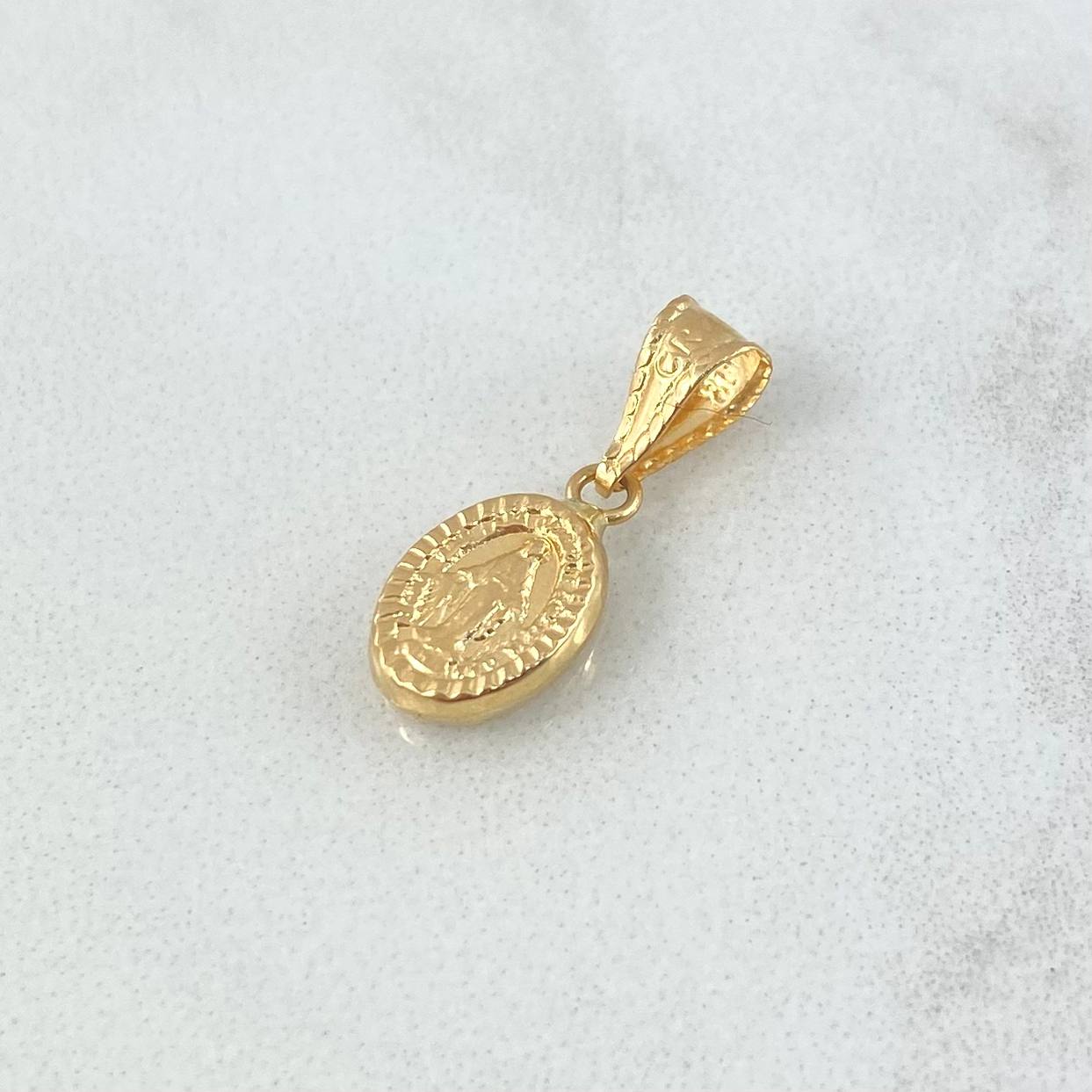 Dije Virgen Milagrosa Ovalada 0.4gr / 1.8mm Bordeada Oro Amarillo 18K ©