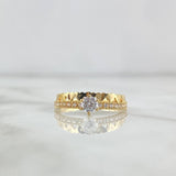 Anillo Solitario Churumbela Corazones 1.55gr / T6 / Circones Blancos Oro Amarillo 18K