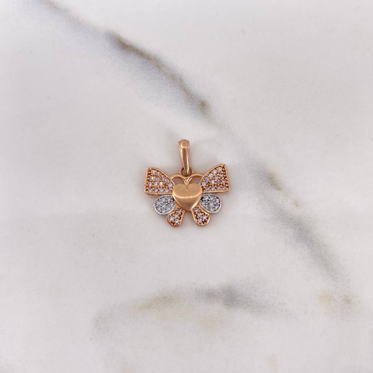 Dije Corazon Mariposa 2.15gr / 1.9cm / Circones Blancos Dos Oros Blanco Rosa 18K $