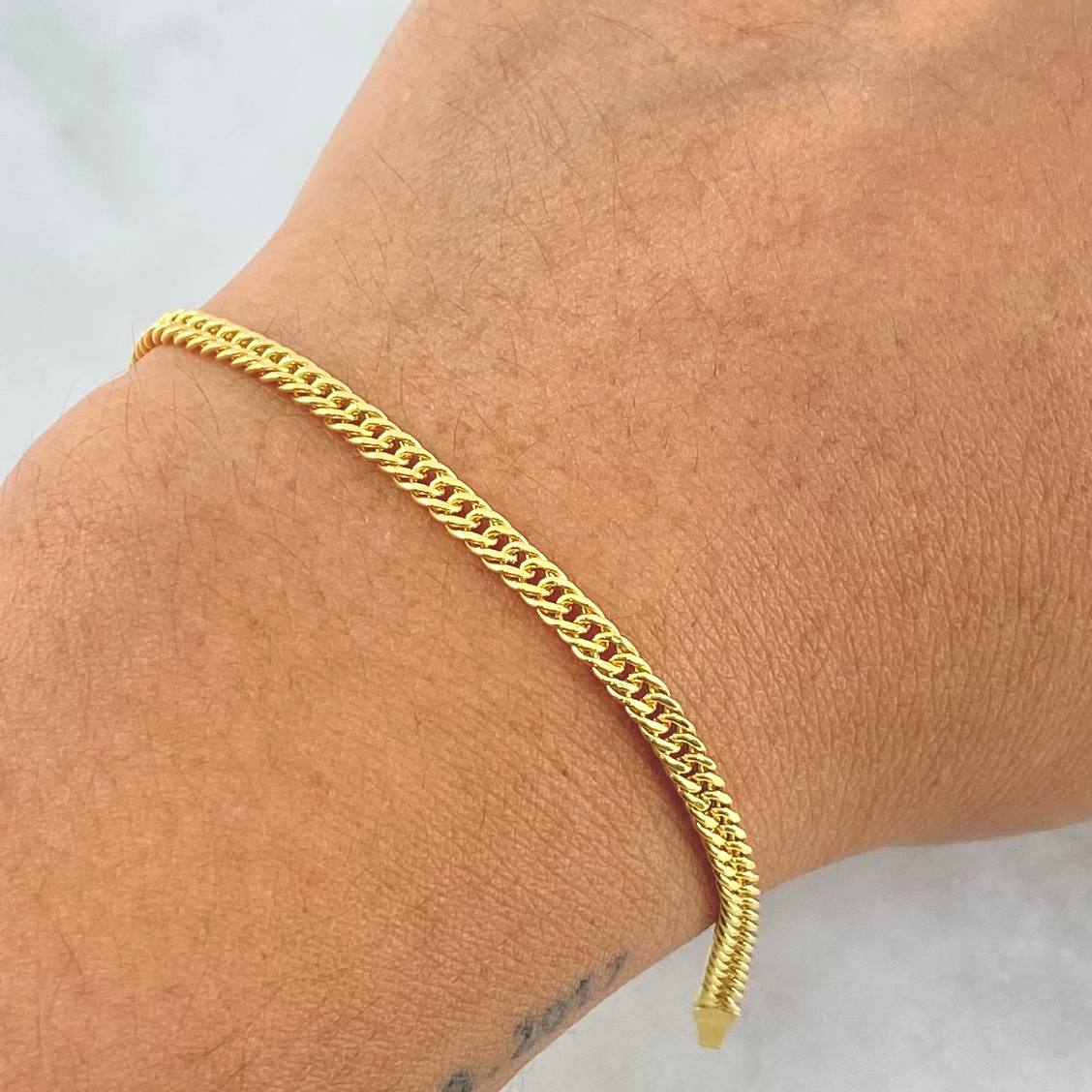 Pulso Cubano Reticulado 2.4gr / 18cm / 3mm Oro Amarillo +1 18K