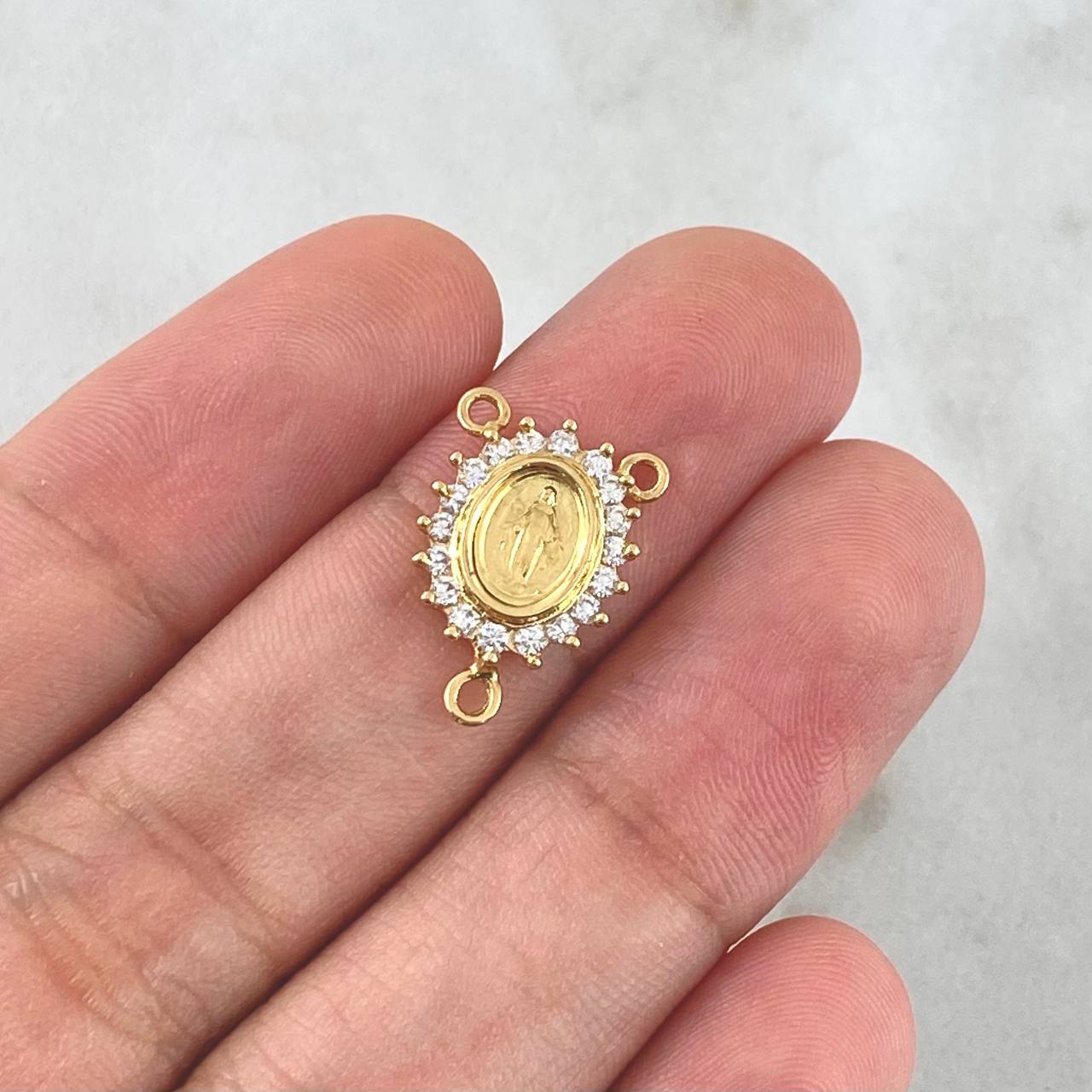Herraje Crucero Virgen Milagrosa 1.3gr / 1.6cm / Circones Blancos Oro Amarillo 18K