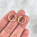 Candongas Lineales 1.35gr / 1.2cm / Circones Blancos Oro Amarillo 18K ©