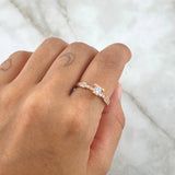 Anillo Solitario Base Corazón 3.25gr / T7 1/2 / Circones Blancos Oro Rosa 18K ©
