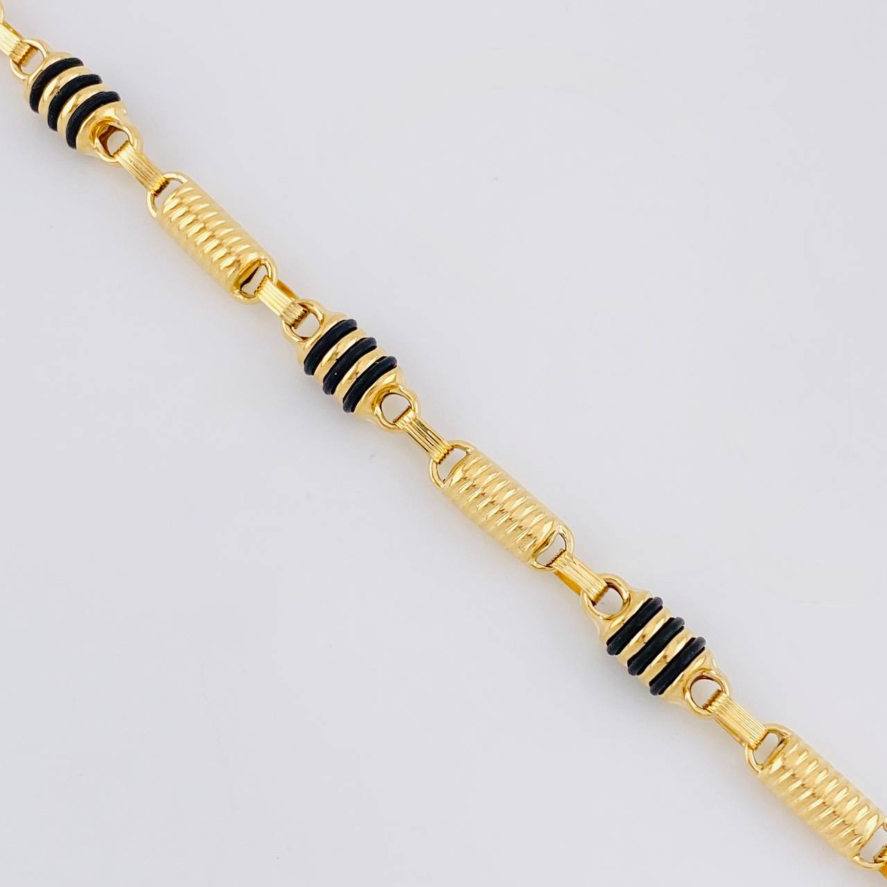 Cadena Rustica Cilindro Rayado 22.6g / 70cm / 6mm Oro Amarillo 18K