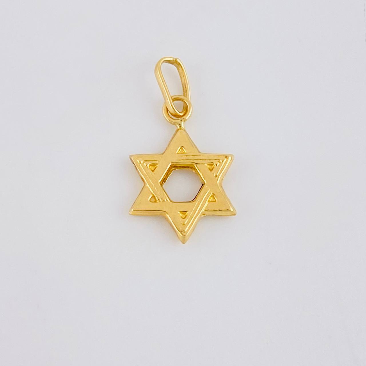 Dije Estrella De David 0.4 g / 1.8 cm Oro Amarillo 18K