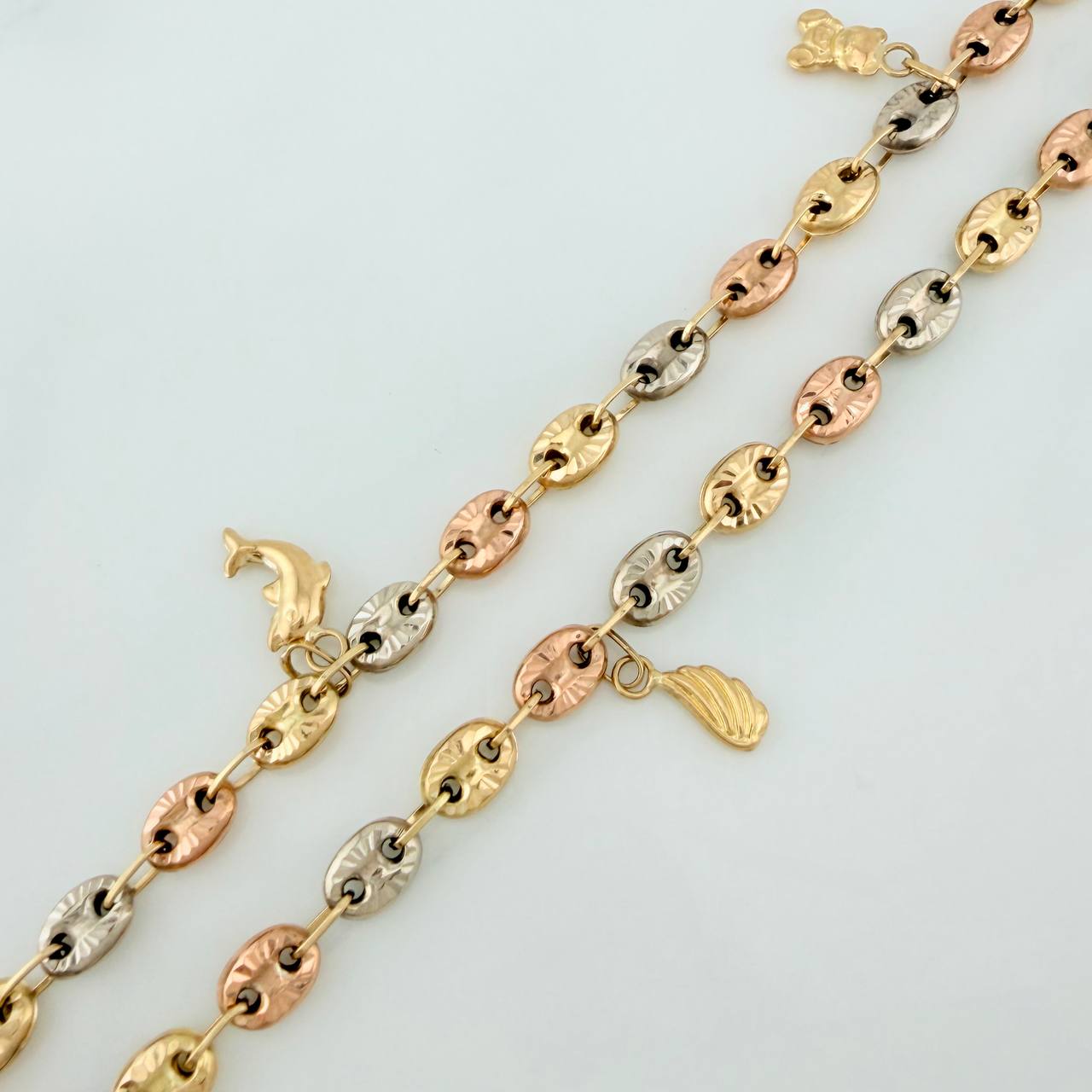 Tobillera GC Dijes 7.25gr / 27cm / 4.67mm Tres Oros 18K %