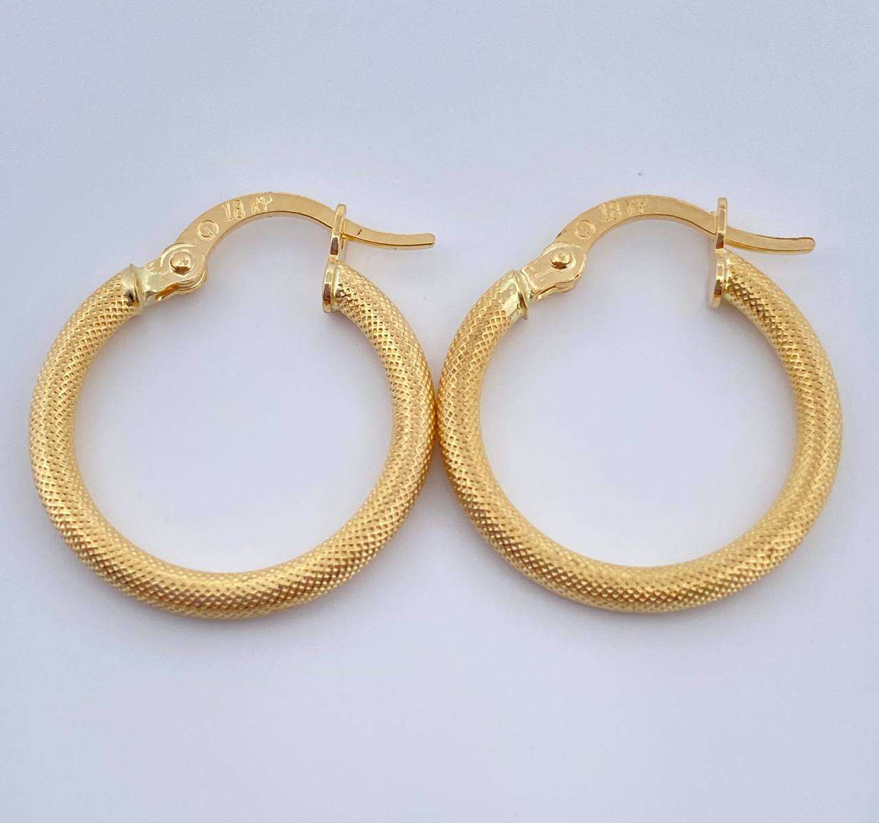 Candongas Tefi 1.4gr / 2.3cm / Oro Amarillo 18K %