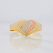 Anillo Sello Corazón 1.55g / T8 1/2 Tres Oros 18K