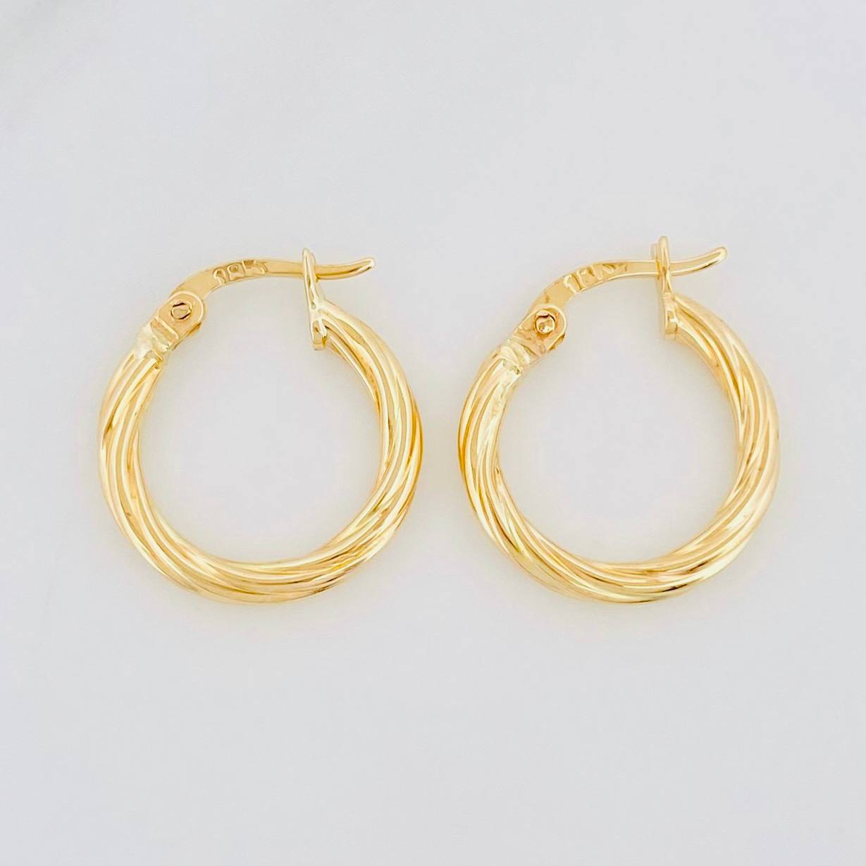 Candongas Mary 0.95g / 1.6cm Oro Amarillo 18K