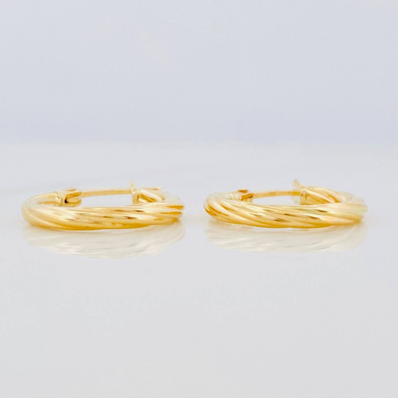 Candongas Mary 0.95g / 1.6cm Oro Amarillo 18K