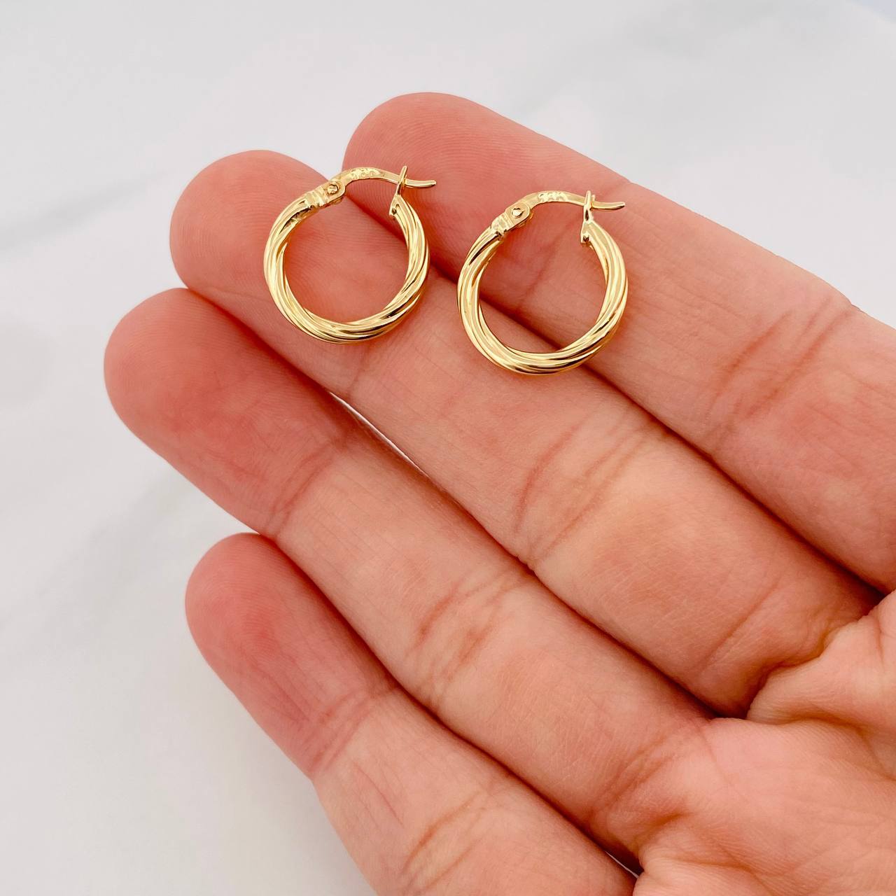 Candongas Mary 0.95g / 1.6cm Oro Amarillo 18K