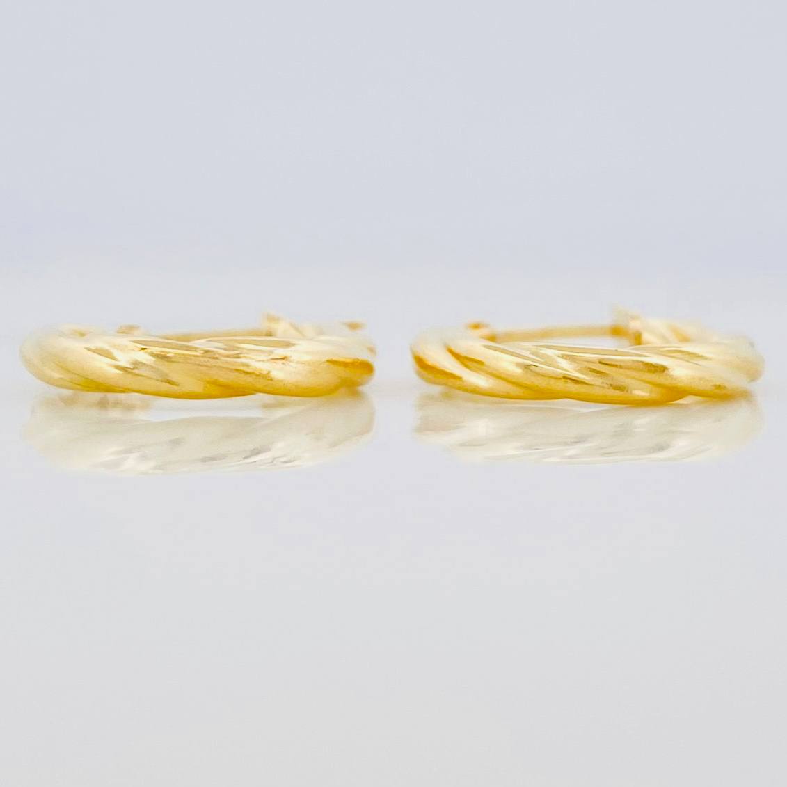 Candongas Kari 1.2g / 1.6cm Oro Amarillo 18K