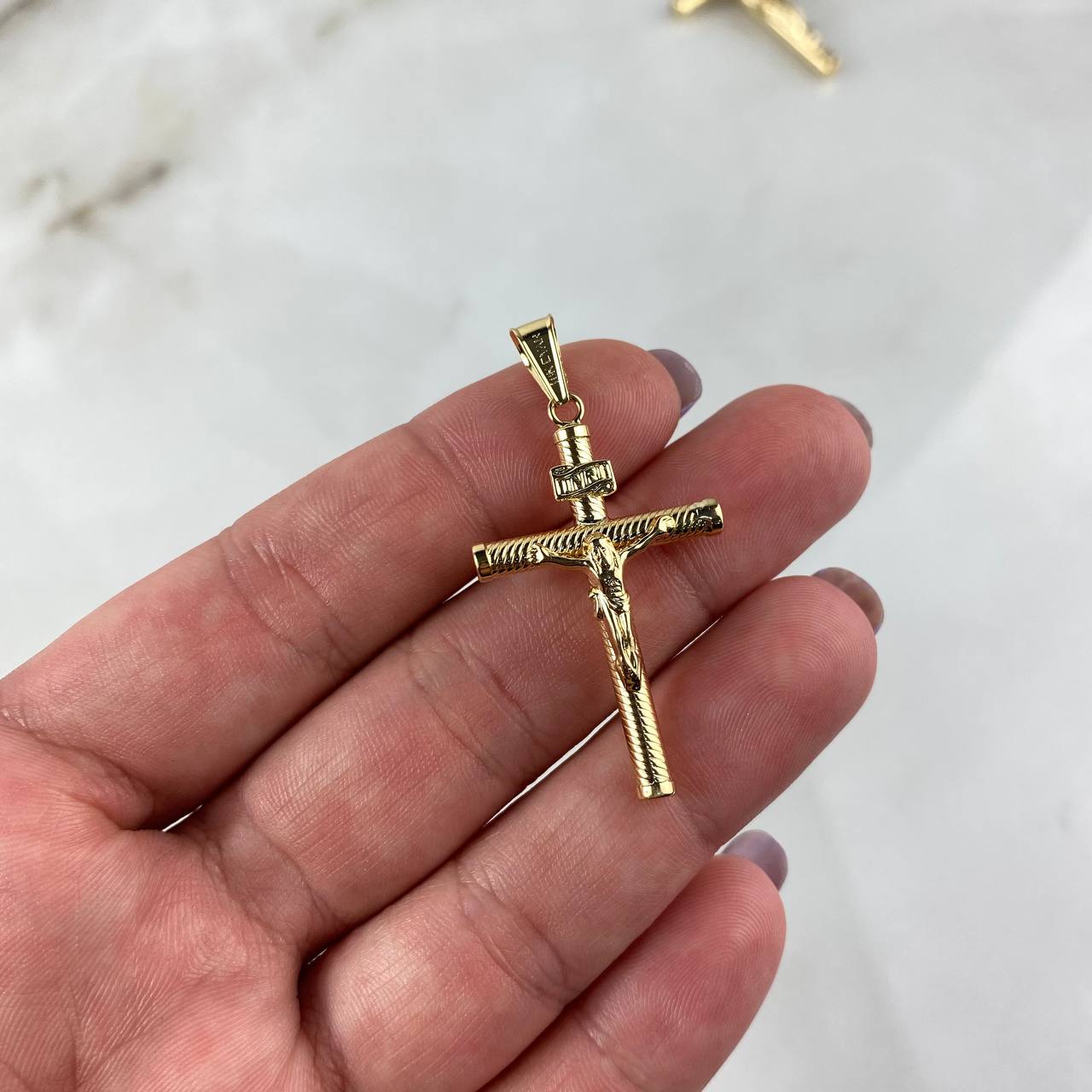 Dije Cristo Cruz 1.6gr / 4.3cm / Baston Atornillado Oro Amarillo