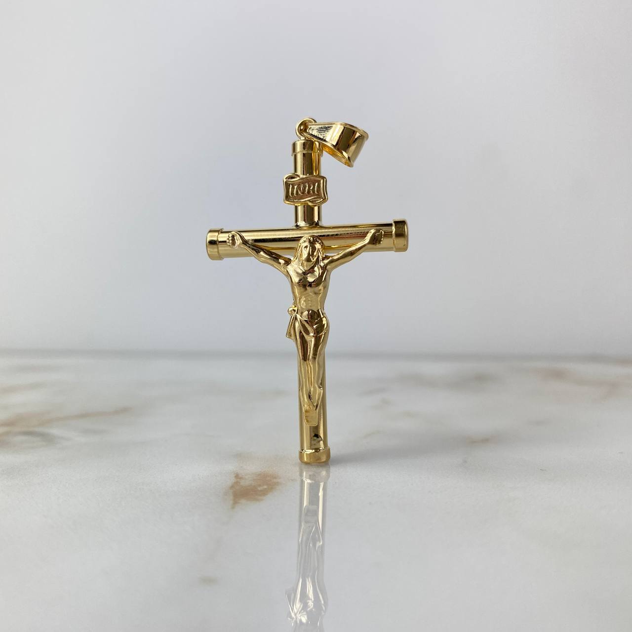 Dije Cristo Cruz 3.2gr / 5.6cm / Baston Liso Oro Amarillo