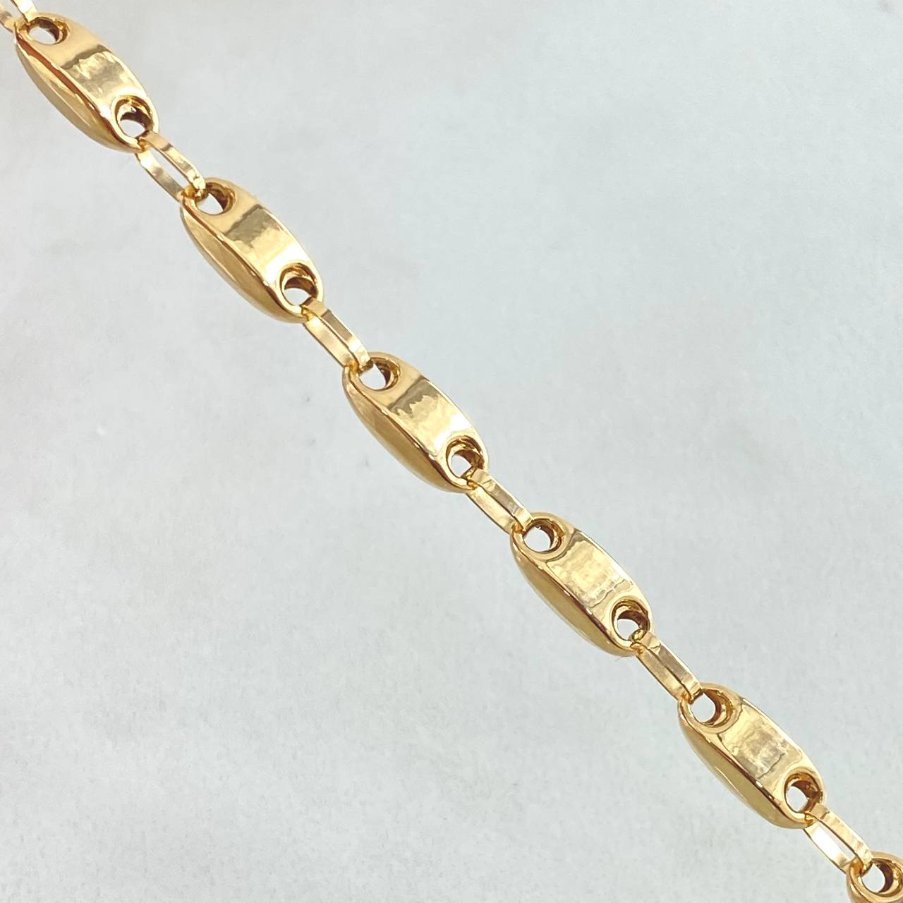 Pulso Rustico Adije 4.6gr / 22cm / Oro Amarillo Nac.Esp. 18K