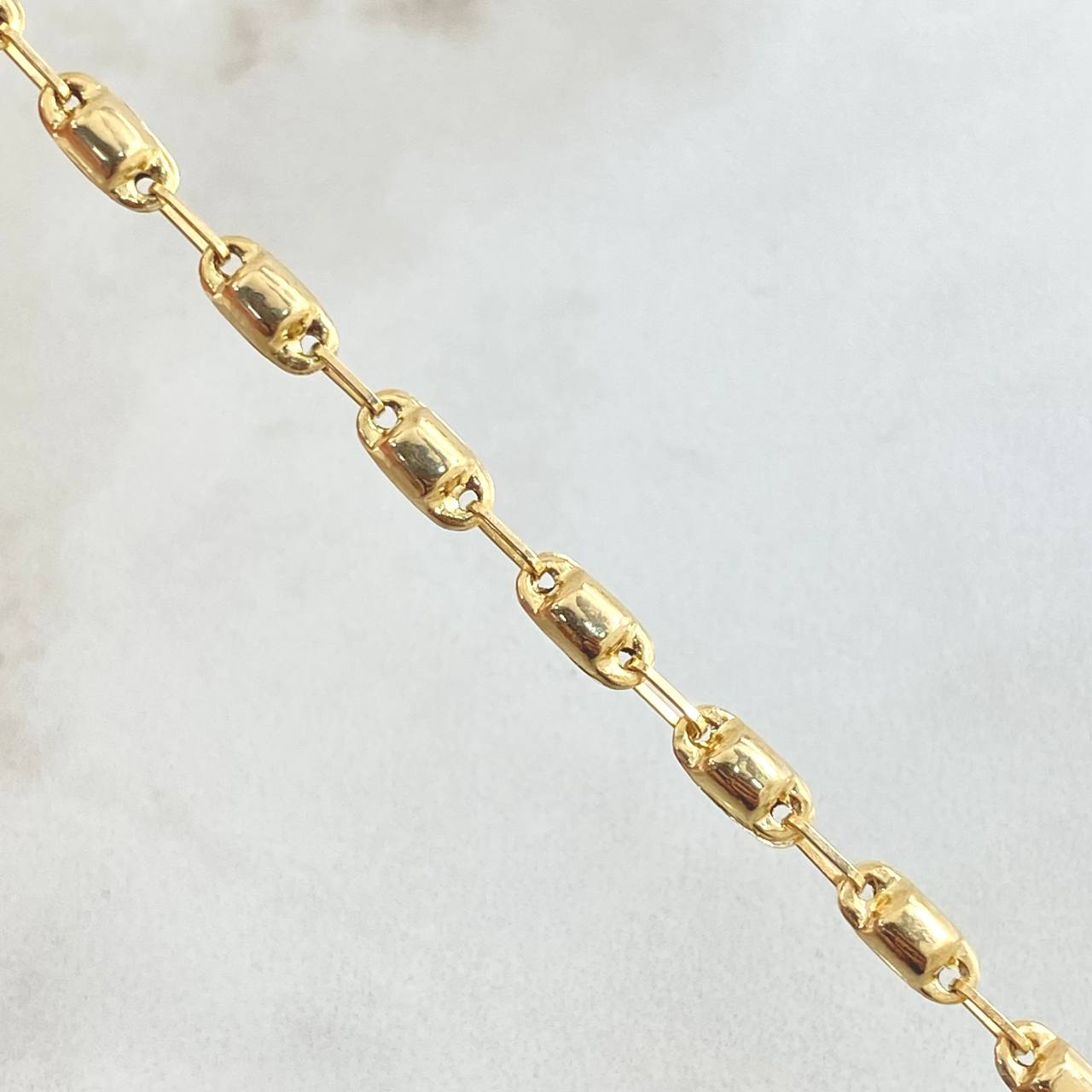 Pulso Rustico Cubico 2.65gr / 20cm / Oro Amarillo 18K *