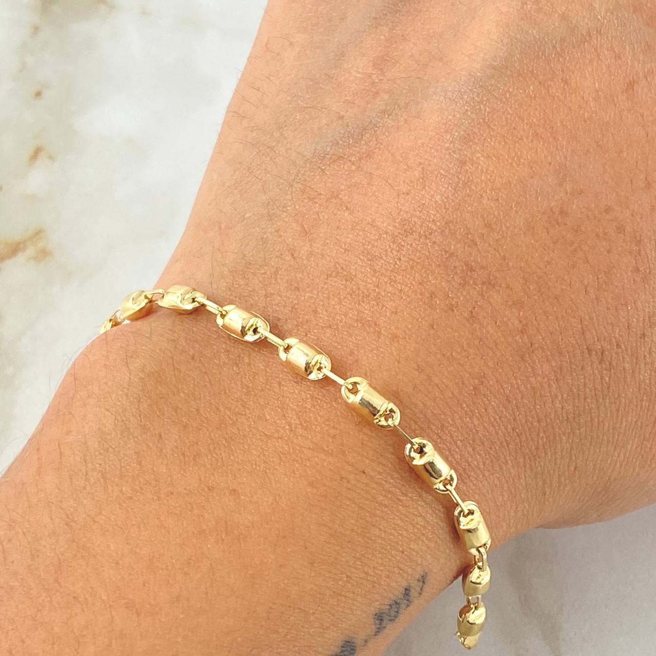 Pulso Rustico Cubico 2.65gr / 20cm / Oro Amarillo 18K *