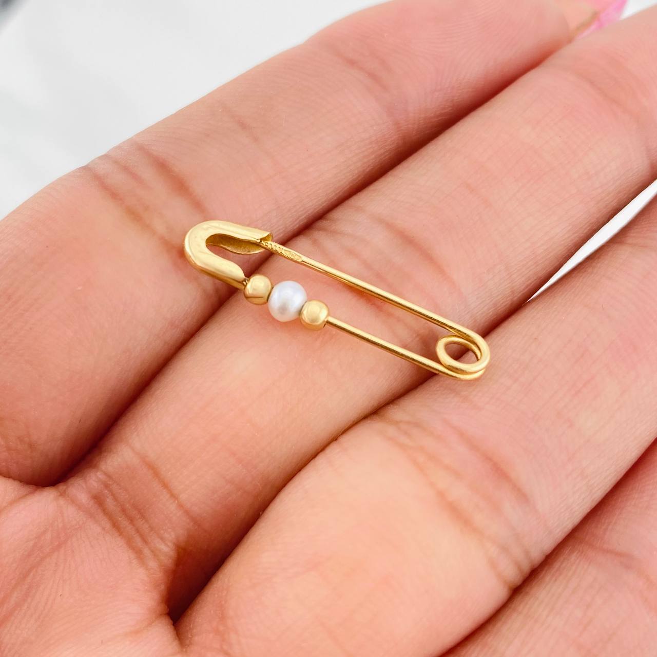 Dije Gancho 0.8g / 2.05cm Oro Amarillo 18K