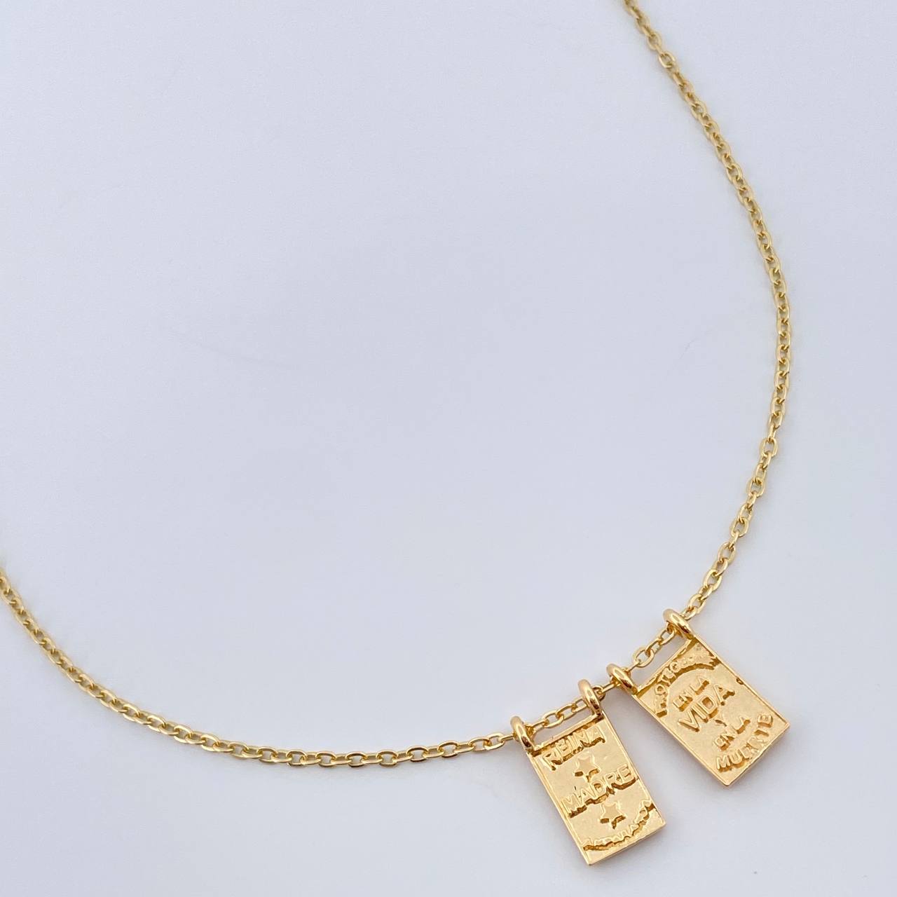 Cadena Aro Seguido Escapulario 4.15gr / 46.2cm / 1.2mm Oro Amarillo 18K &