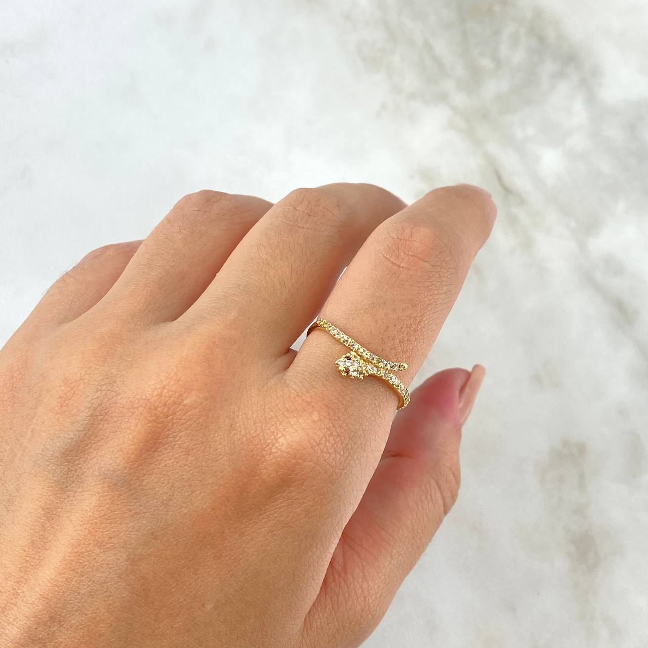 Anillo Serpiente 1.55gr / T8 / Circones Blancos Cafes Oro Amarillo