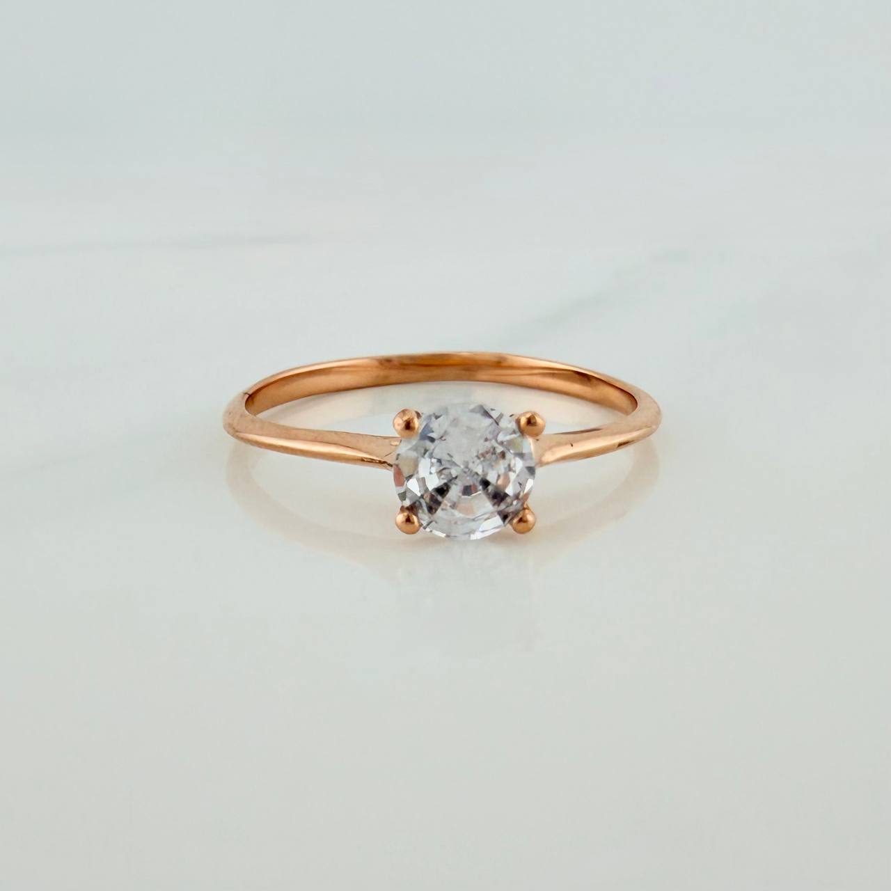 Anillo Solitario 1.3gr / T6 / Oro Rosa 18K %