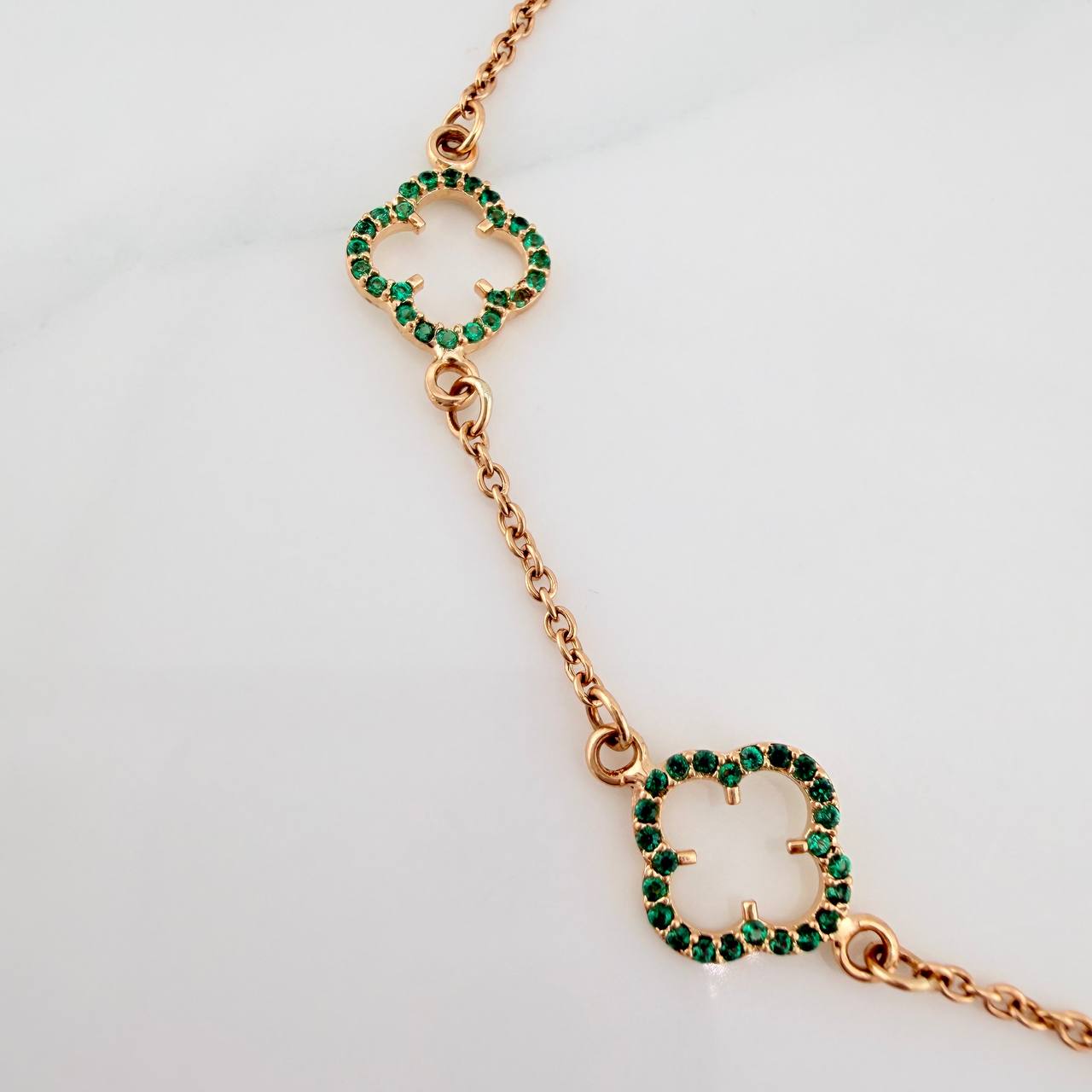 Pulso Trebol Aro Seguido 3.75gr / 19.5cm / 0.8mm Oro Amarillo 18K &