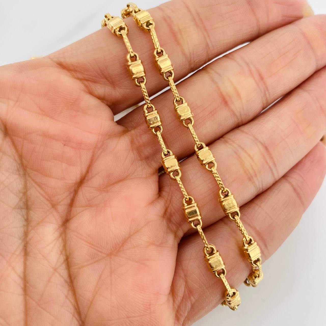 Cadena Rustica Barril 10.55g / 60cm / 3.69mm Oro Amarillo 18K