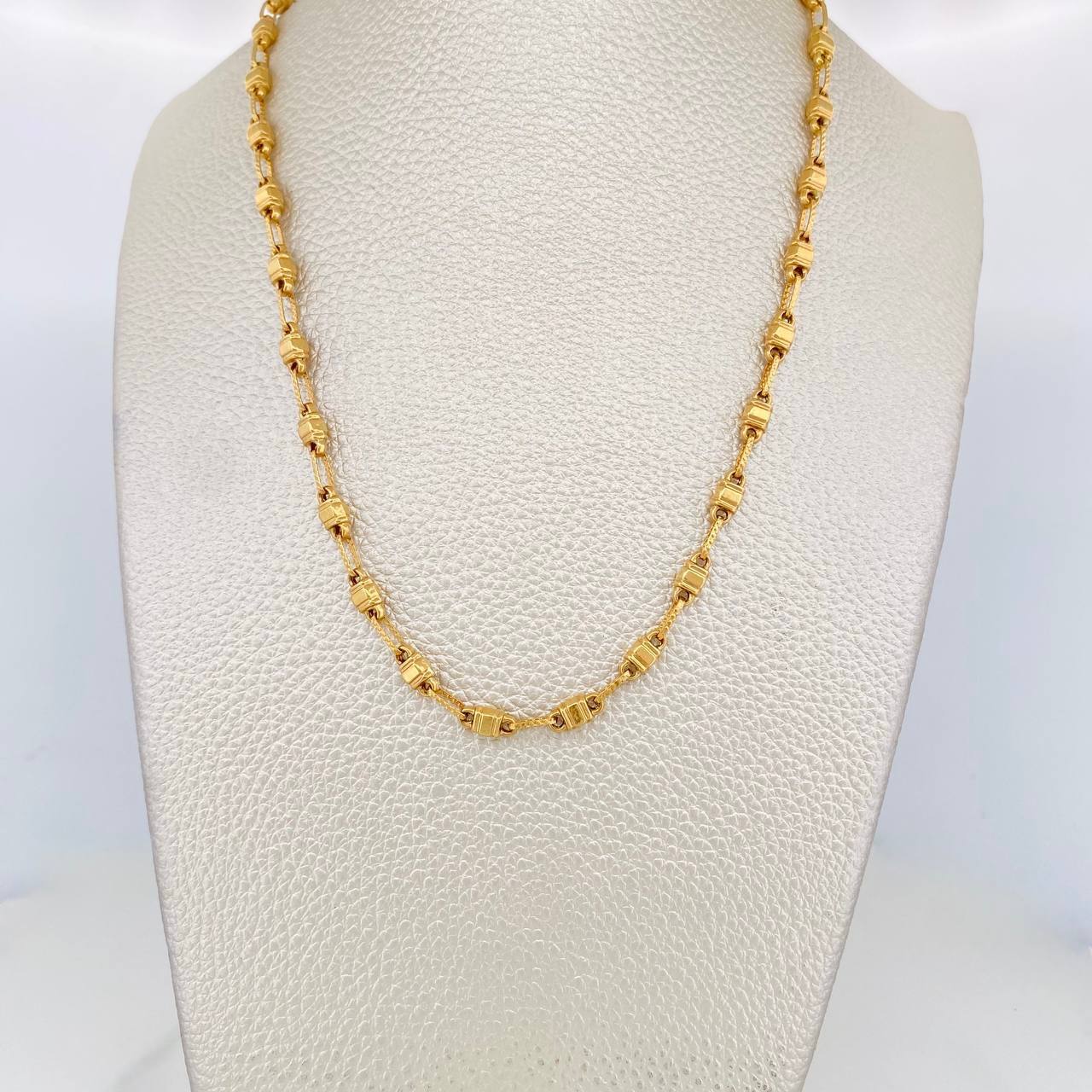 Cadena Rustica Barril 10.55g / 60cm / 3.69mm Oro Amarillo 18K